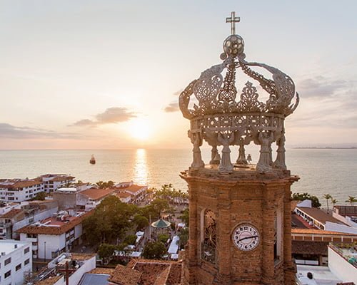 Crecimiento en interés de viajeros estadounidenses - Iglesia de Puerto Vallarta.