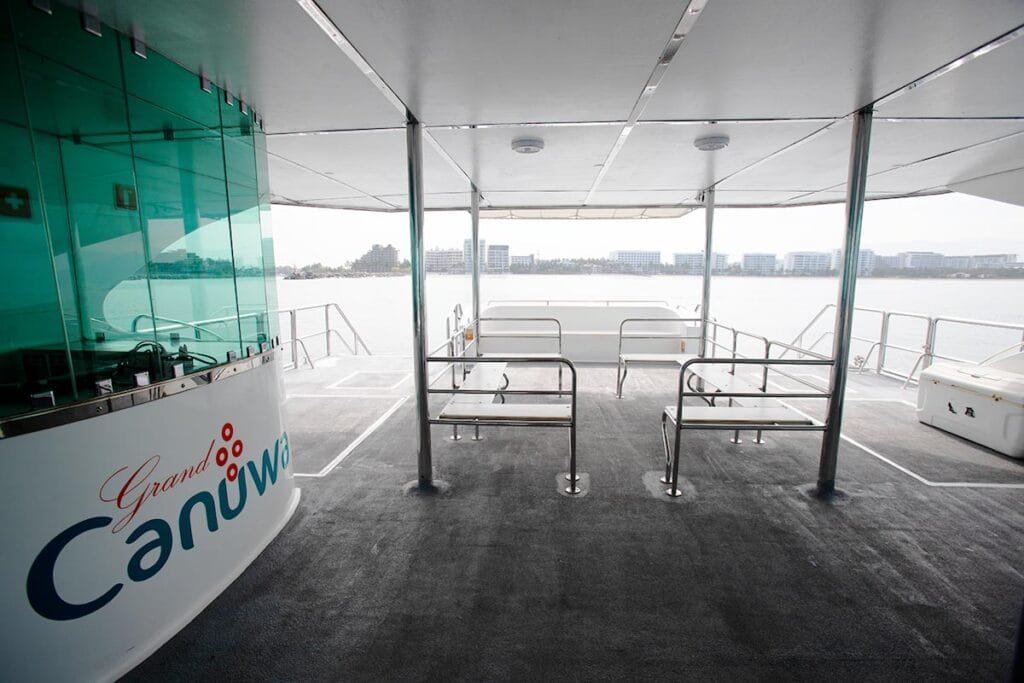 Catamaran Grand Canuwa 10