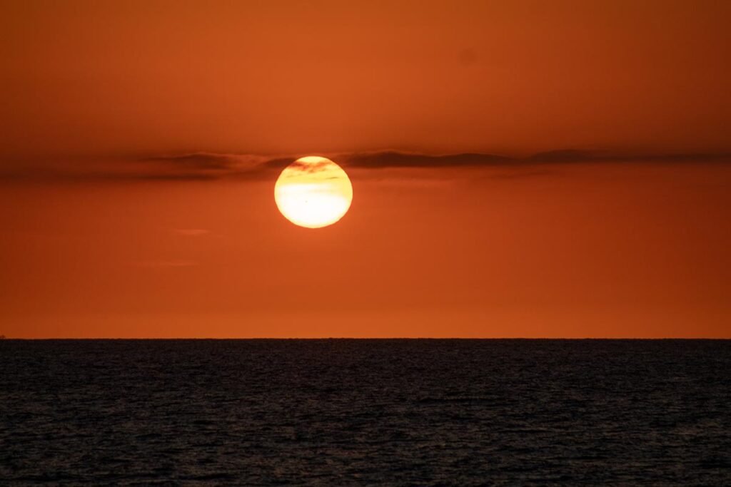 Tour al atardecer en Catamarán de lujo en Puerto Vallarta.