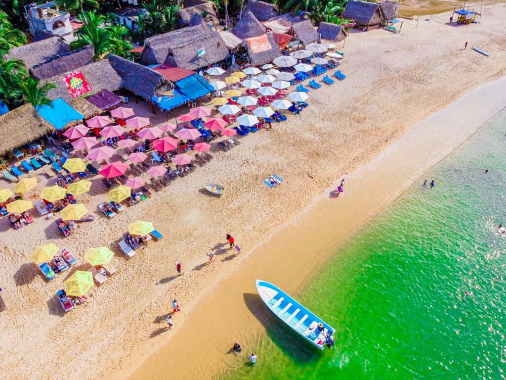 tour yelapa y Playa Majahuitas - Vista aérea playa principal