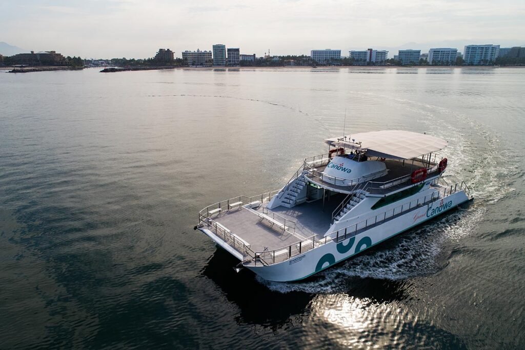 Renta de Catamarán Grand Canuwa Puerto Vallarta