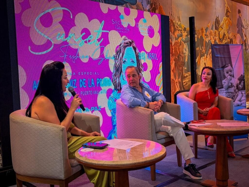 Sunset Fashion Show Puerto Vallarta: Glamour y Color con Ágatha Ruiz de la Prada 3 Presentación del Sunset Fashion Show Puerto Vallarta.